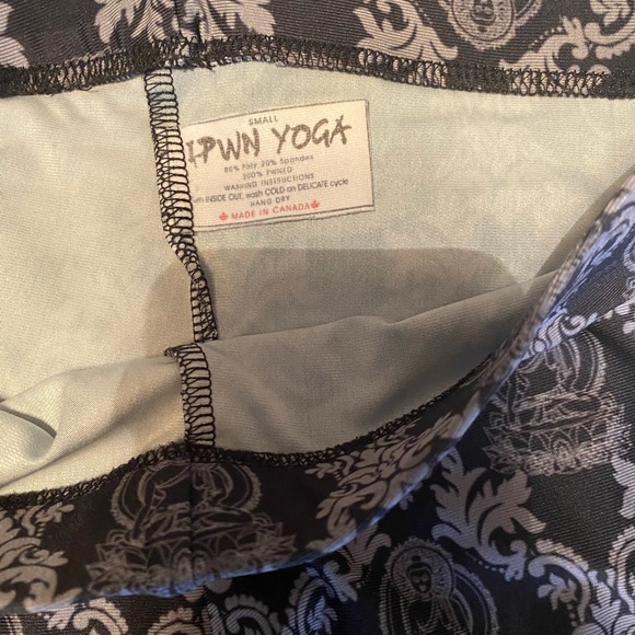 IPWNYOGA Buddha Matrix Legging - Picture 3 of 4